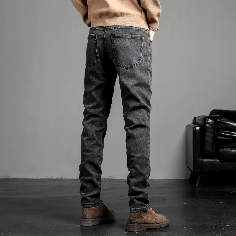 Slim Fit Džínsy