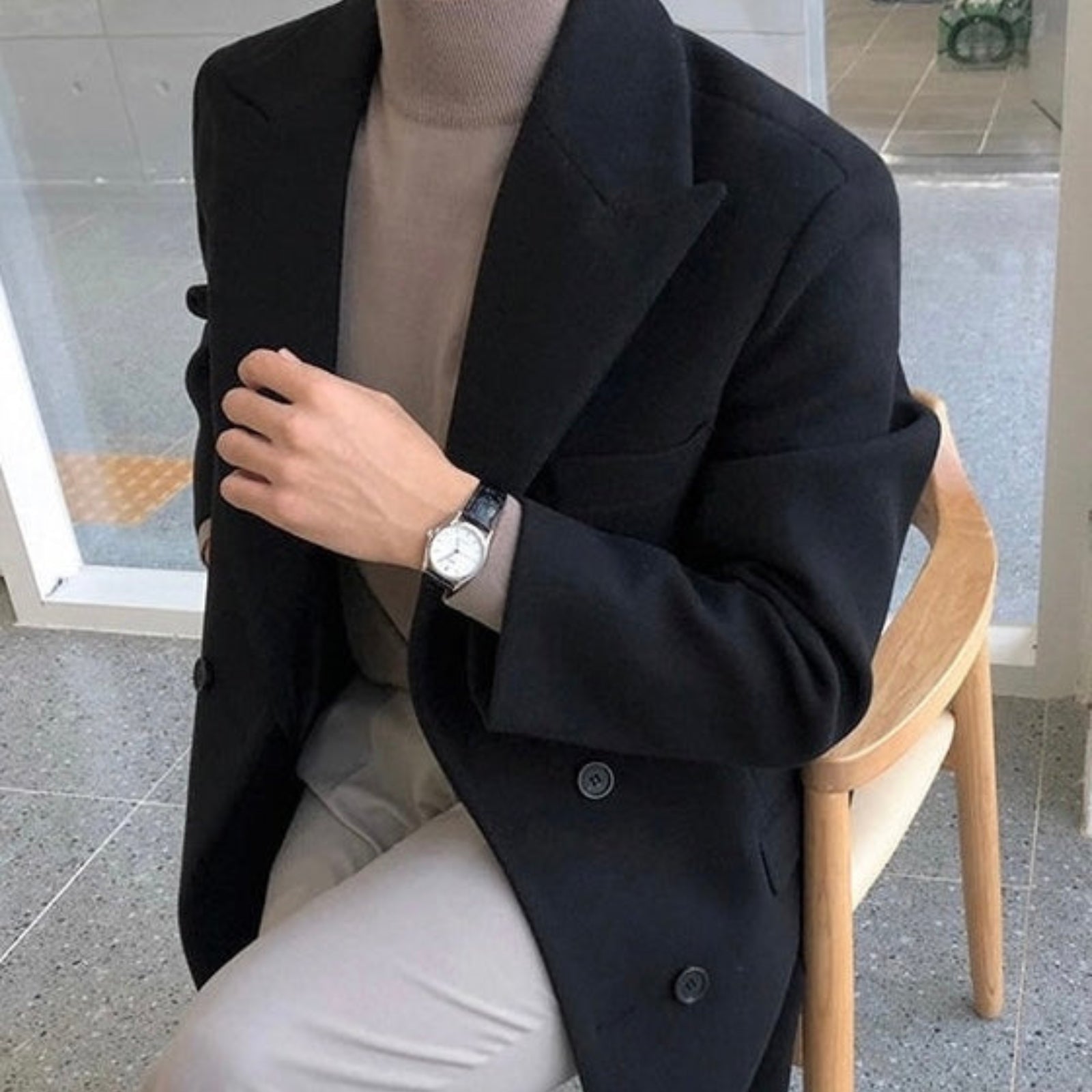 Elegantní Dvoubotónkový Kabát