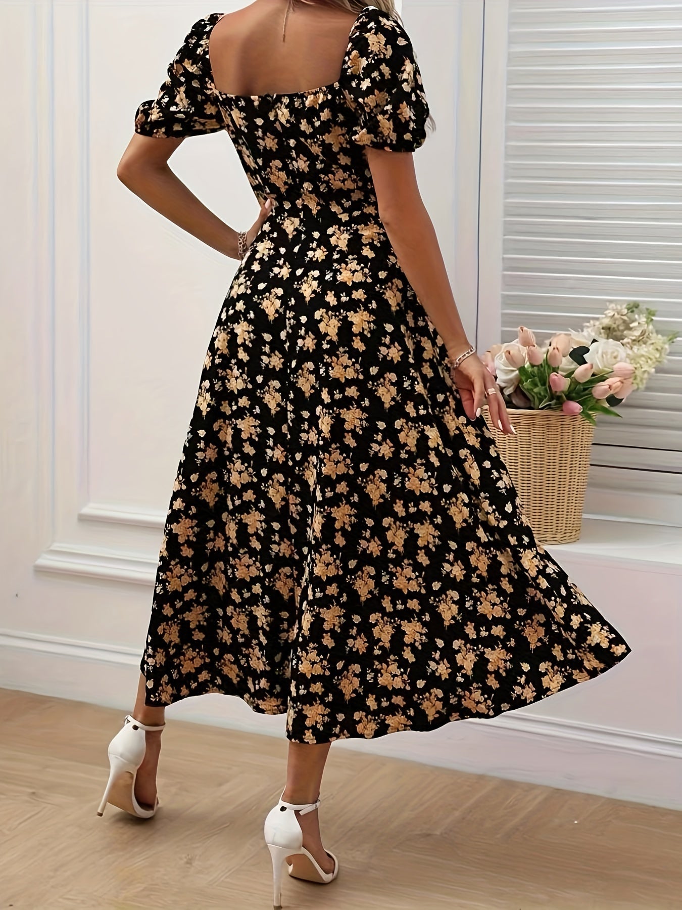 La Scintilla | Elegantní květinové šaty Chloé