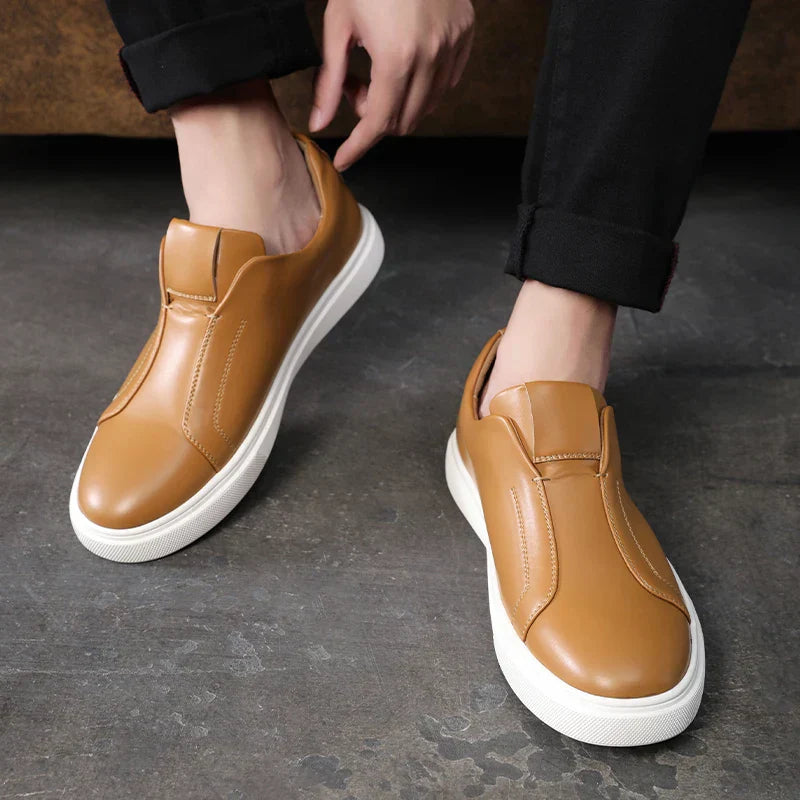 Kožené slip-on boty