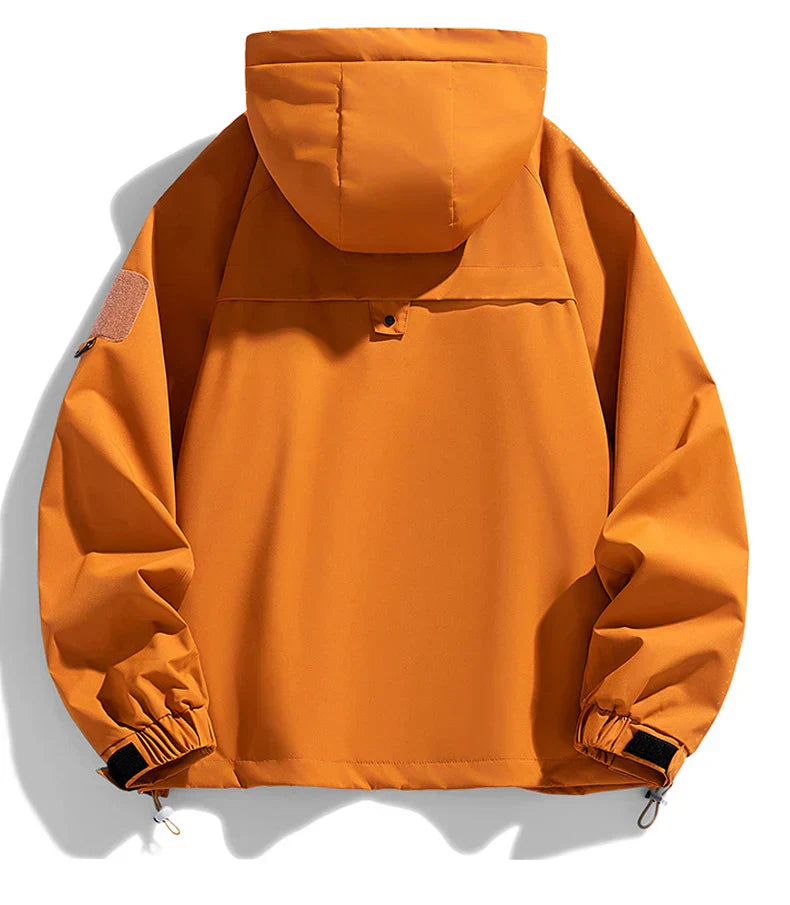 Elegantní Kabát s Kapucí
