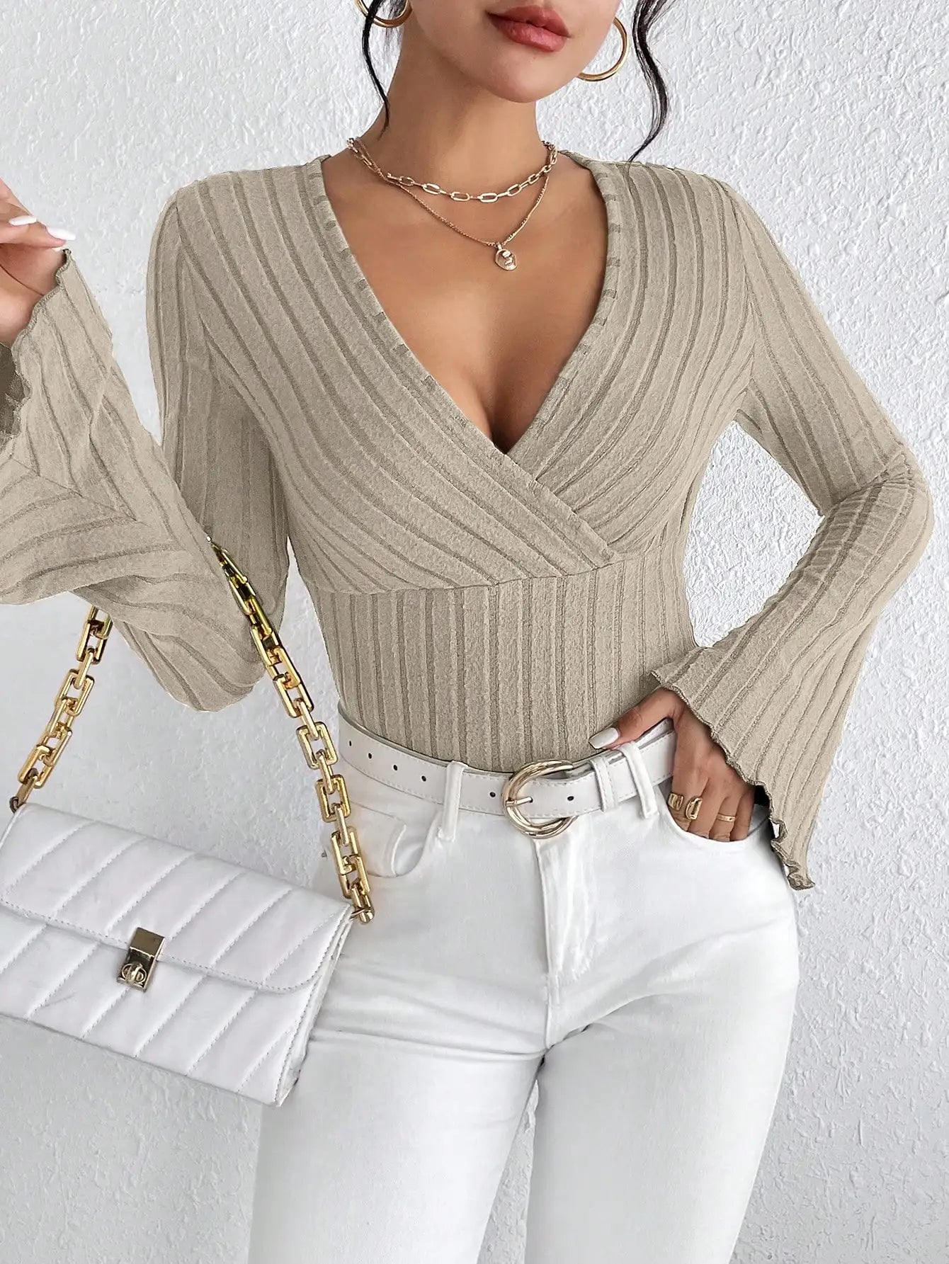 Blyth | Elegantní top s výstřihem do V
