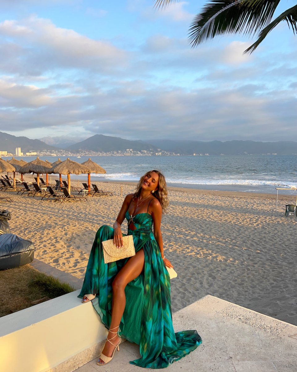 Saphire | Šaty Cut-Out Emerald Allure